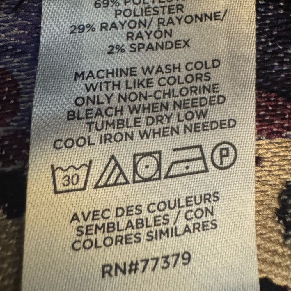 Ann Taylor Navy Cropped Printed Ankle Pants - Picture 8 of 8